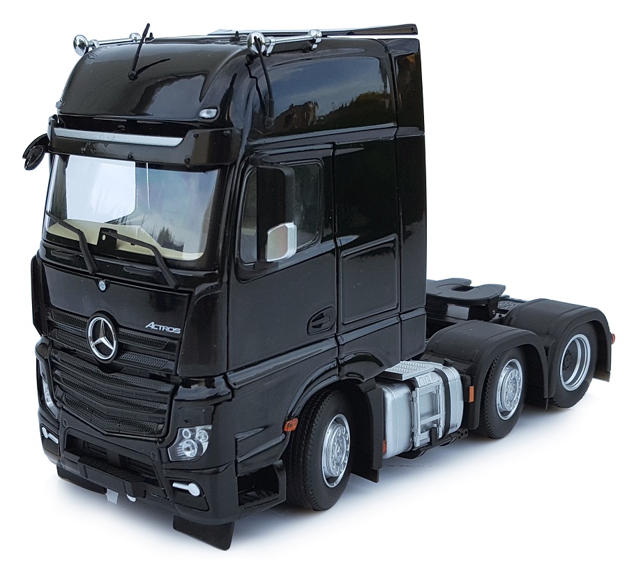 Mercedes-Benz Actros Gigaspace 6x2 Zwart